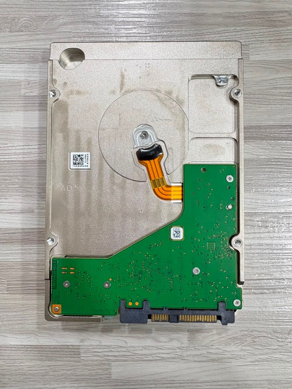 HDD Server Dell Enterprise 10TB SAS 3.5" 7.2K v6 - Second Health 100% - Image 2