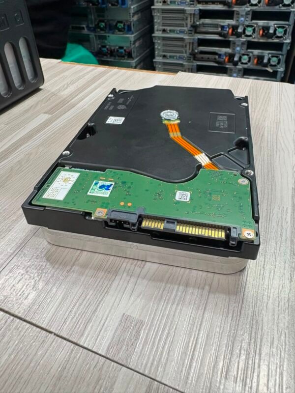 Seagate Exos X18 16TB SAS 3.5" Enterprise HDD Server ST16000NM004J - Second Health 100%