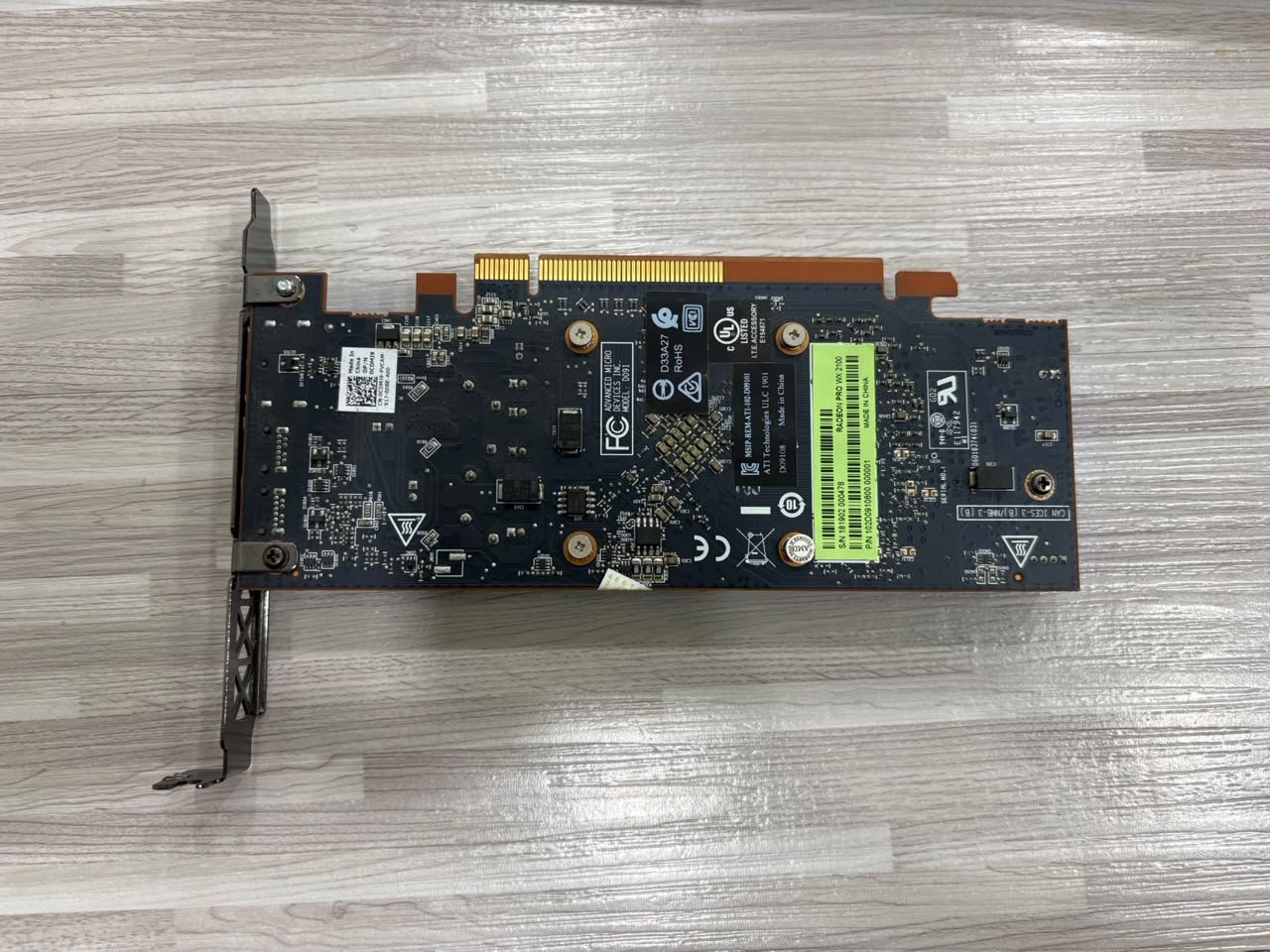 VGA AMD RADEON PRO WX 2100 2GB GDDR5 - Image 3